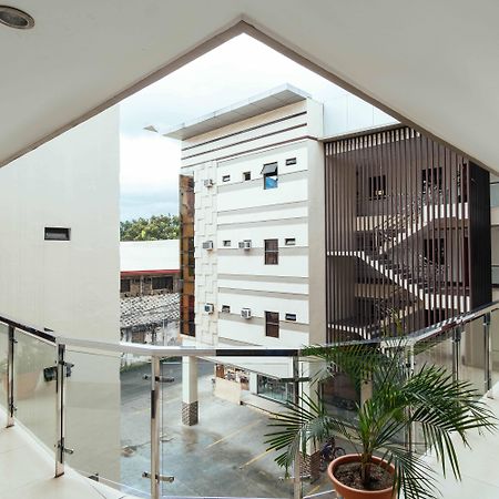 Oyo 443 Maria Cristina Arcade Suites Cebu Eksteriør billede
