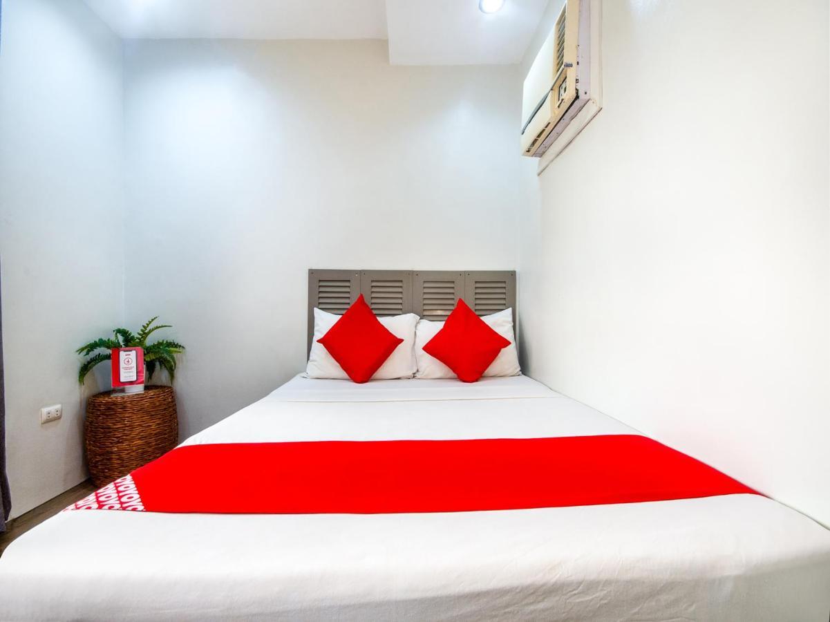 Oyo 443 Maria Cristina Arcade Suites Cebu Eksteriør billede