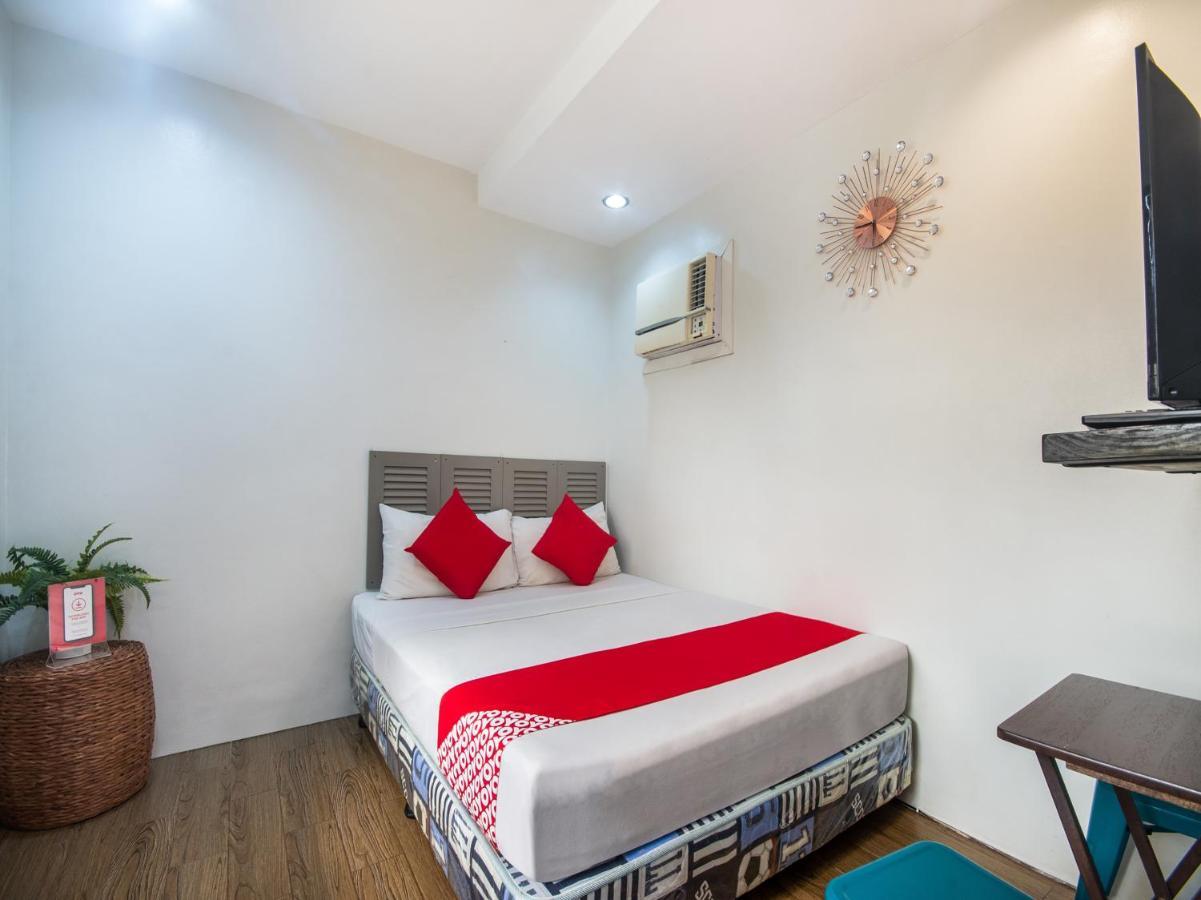 Oyo 443 Maria Cristina Arcade Suites Cebu Eksteriør billede