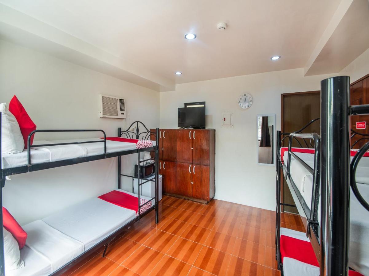 Oyo 443 Maria Cristina Arcade Suites Cebu Eksteriør billede