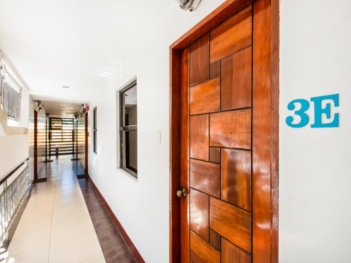 Oyo 443 Maria Cristina Arcade Suites Cebu Eksteriør billede