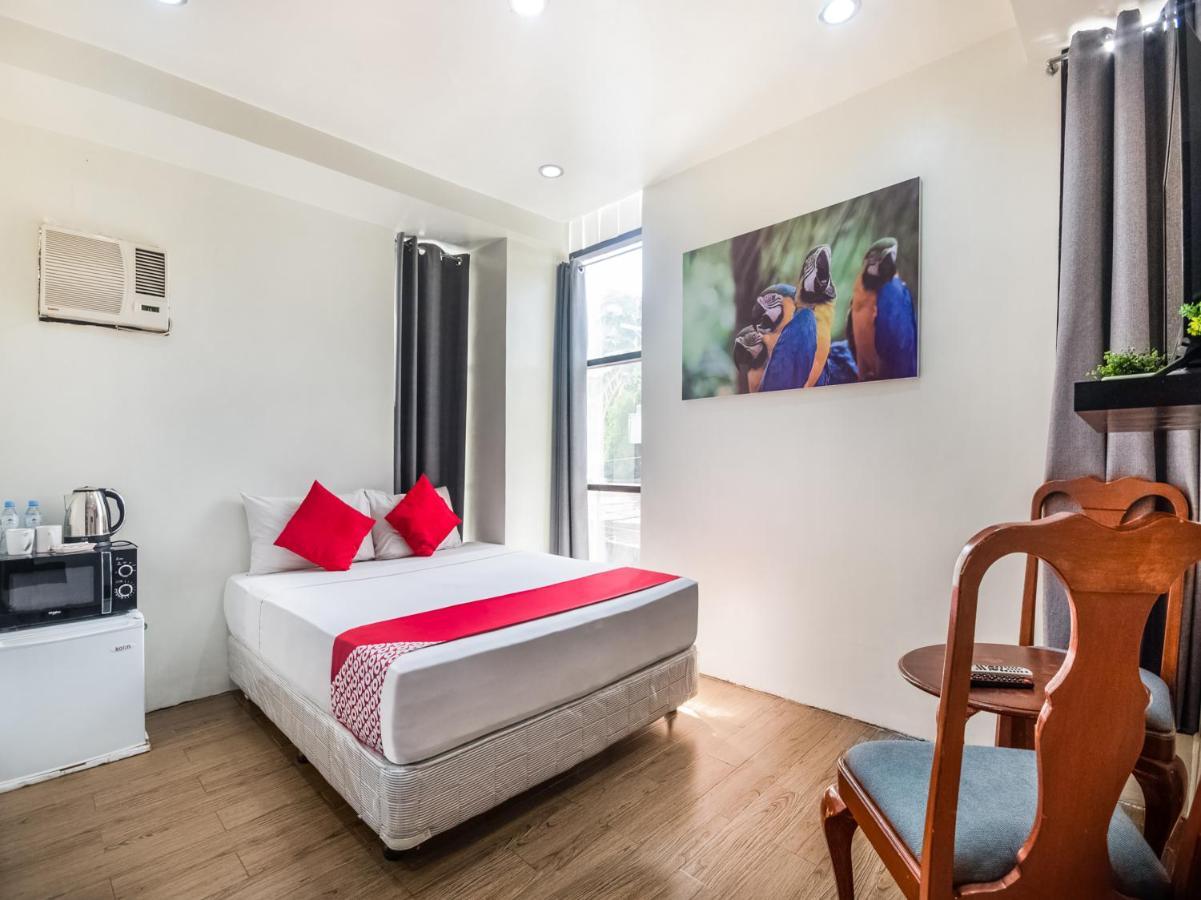 Oyo 443 Maria Cristina Arcade Suites Cebu Eksteriør billede