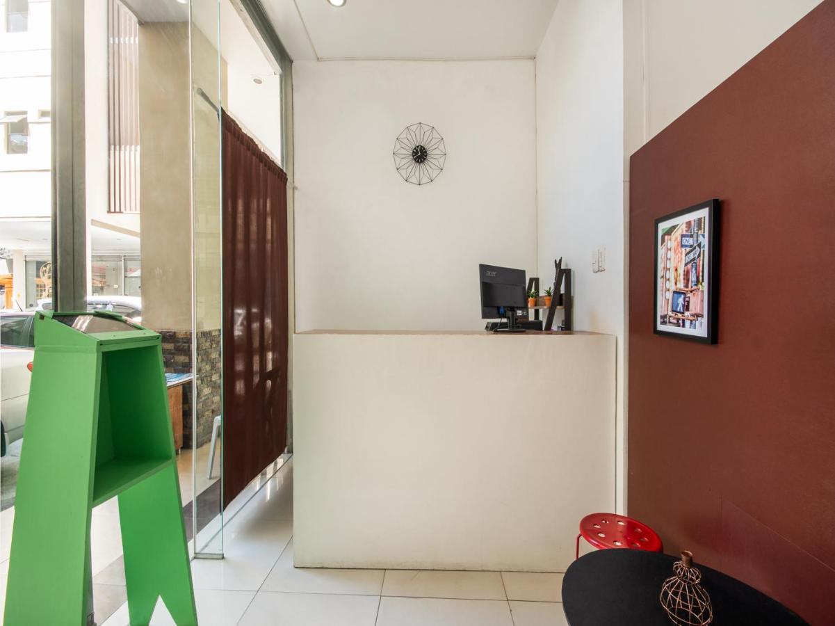 Oyo 443 Maria Cristina Arcade Suites Cebu Eksteriør billede
