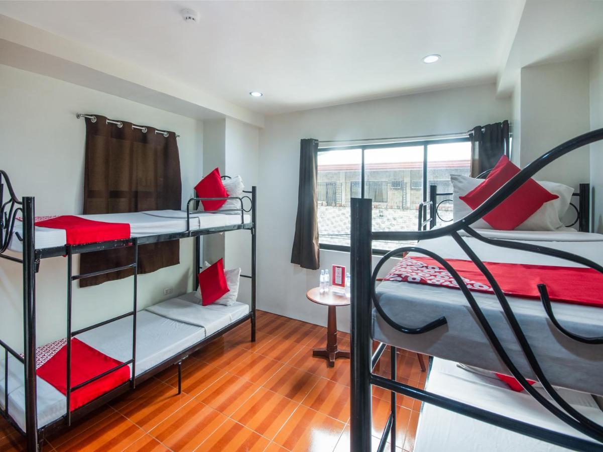 Oyo 443 Maria Cristina Arcade Suites Cebu Eksteriør billede