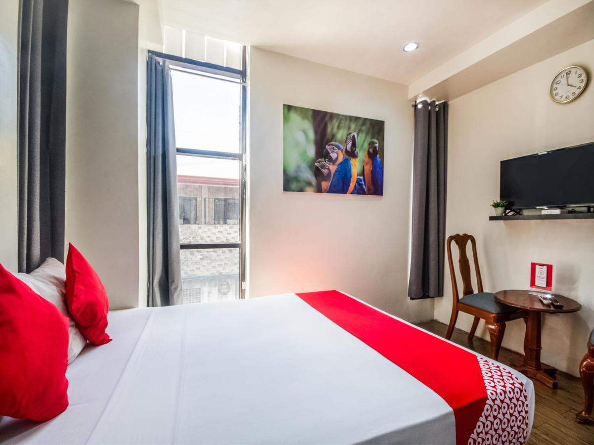 Oyo 443 Maria Cristina Arcade Suites Cebu Eksteriør billede