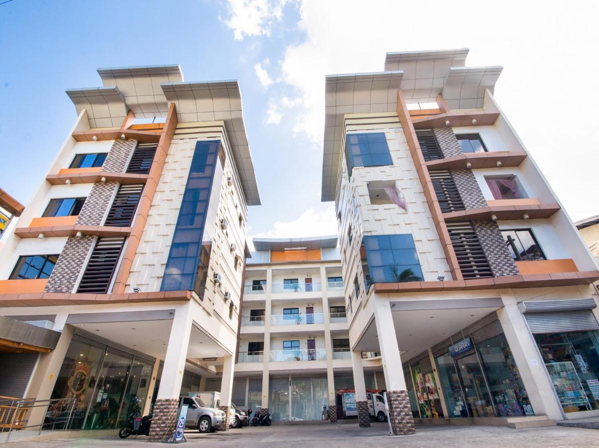 Oyo 443 Maria Cristina Arcade Suites Cebu Eksteriør billede