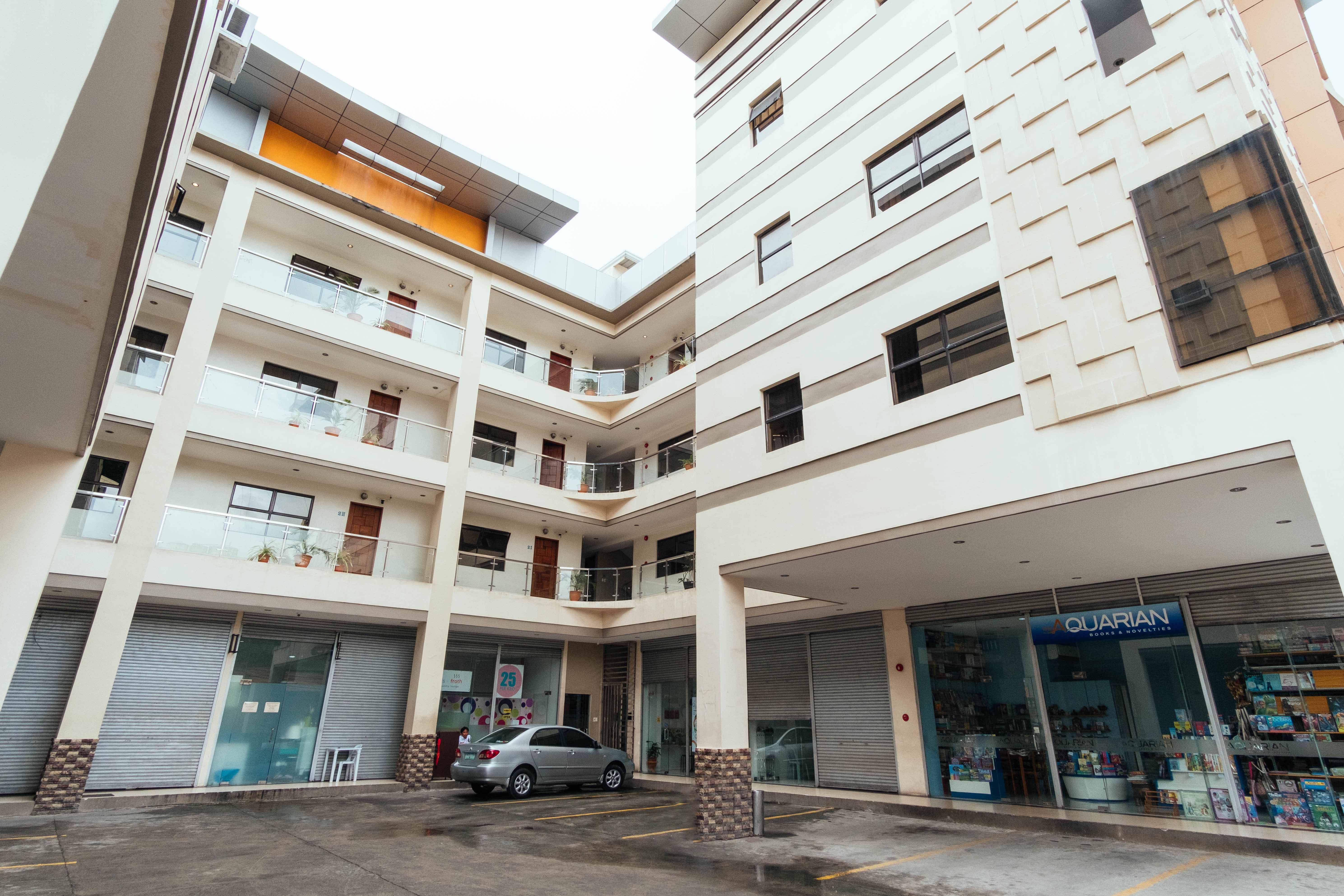 Oyo 443 Maria Cristina Arcade Suites Cebu Eksteriør billede