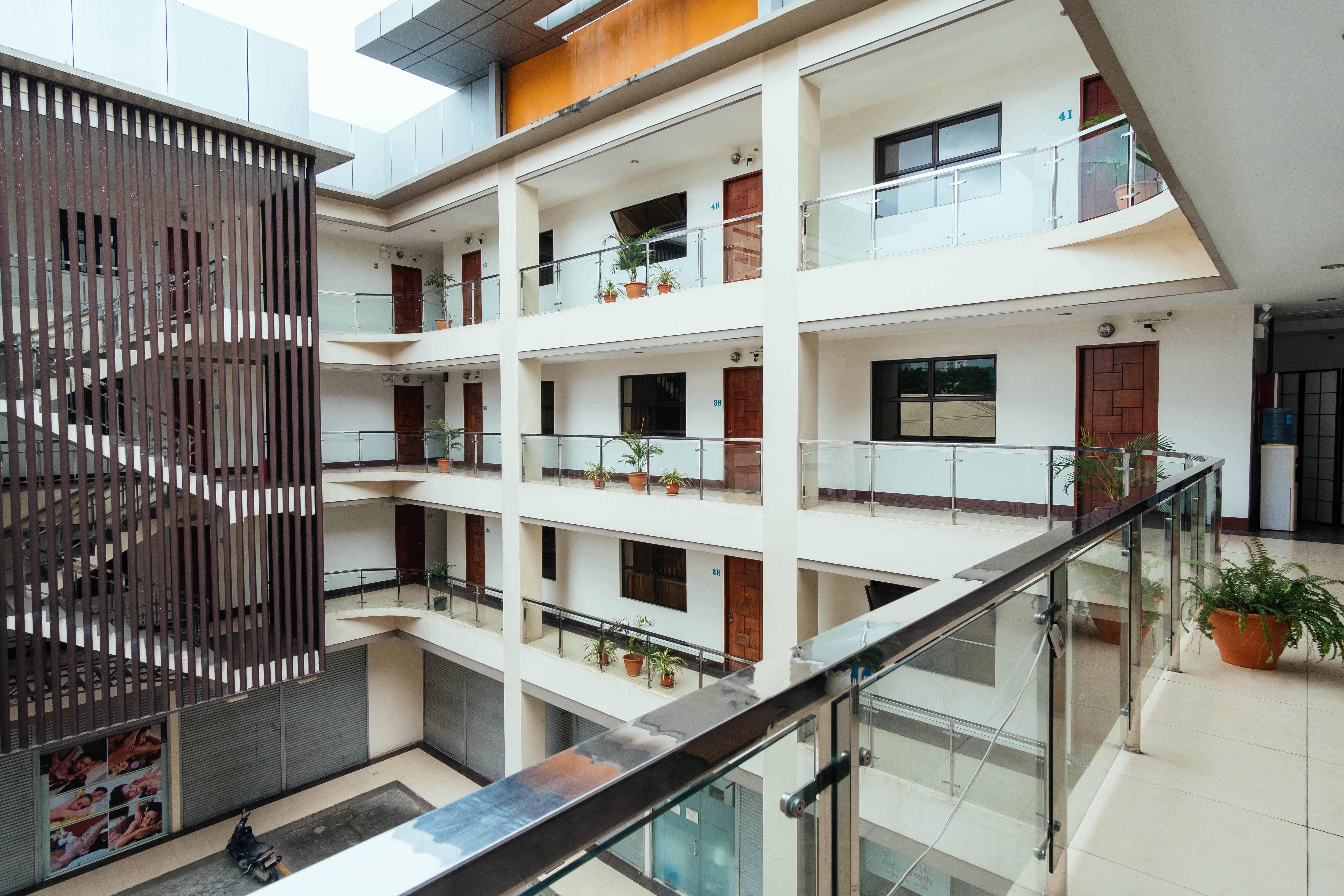 Oyo 443 Maria Cristina Arcade Suites Cebu Eksteriør billede